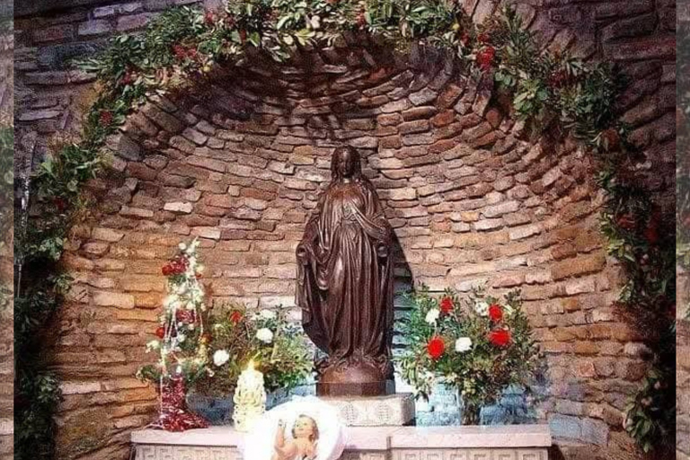 Ozdere: Premium Ephesus & Mary's House Tour with Lunch Ozdere: SMALL GROUP EPHESUS (tickets and lunch excluded)