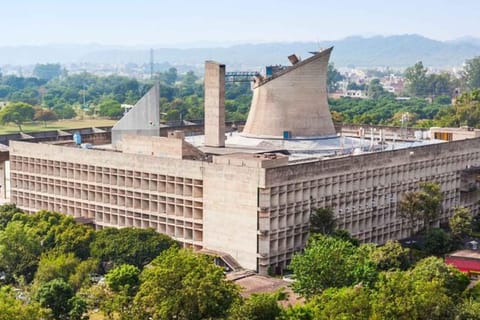 Best of the Chandigarh (Guided Full Day City Tour)