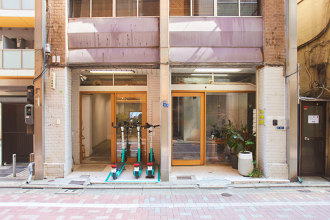 Ikebana Workshop in Tokyo : Japanese Flower Art Experience