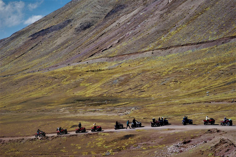 Vanuit Cusco:Excursie Montaña Arcoiris Vinicunca atv (Quads)Vanuit Cuzco: Excursie Montaña Arcoiris Vinicunca ATV (Quads)