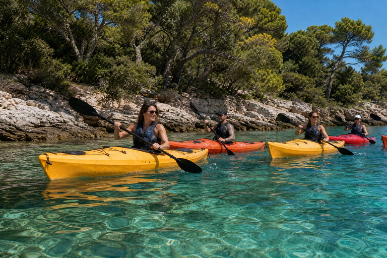 Cannes: Lérins Islands Kayak Rental