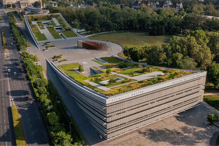 Budapest Card: Öffentliche Verkehrsmittel, 30+ Top-Attraktionen &amp; TourenBudapest Card: 24 h