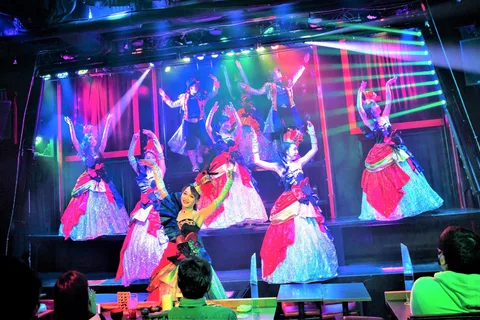 Tokyo GINZA: KONPARU Spettacolo di cabaret giapponese con drink