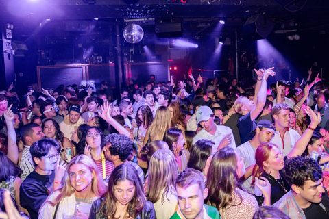 Montevideo: Feel the local magic in a bohemian nightclub with a live show Vibrate with the Magic of Local Nightlife: Live Music, Dancing, and Pure Energy