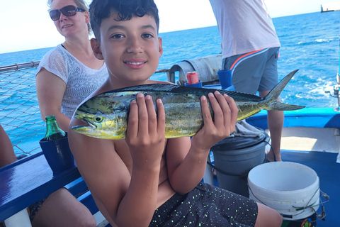 Rodas: Excursión de pesca, snorkel, barbacoa y guía profesional