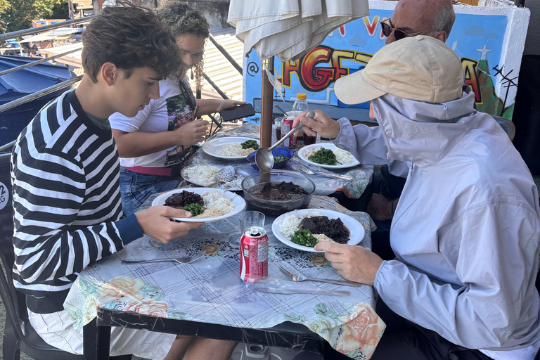 Rio de Janeiro: Santa Marta Favela Tour With local resident guide and lunch Rio de Janeiro: Santa Marta Favela Tour with Local Resident Guide and Lunch