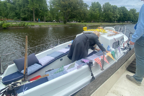 Adamboot: Gezellige rondvaart door het centrum