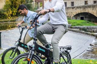 Ab Madrid: Private Tagestour nach Segovia mit E-Bike & Alcázar