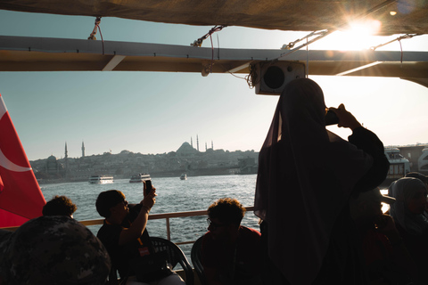 Explore Istanbul: Daily Scenic 2-Hour Bosphorus Cruises Sunset Cruise
