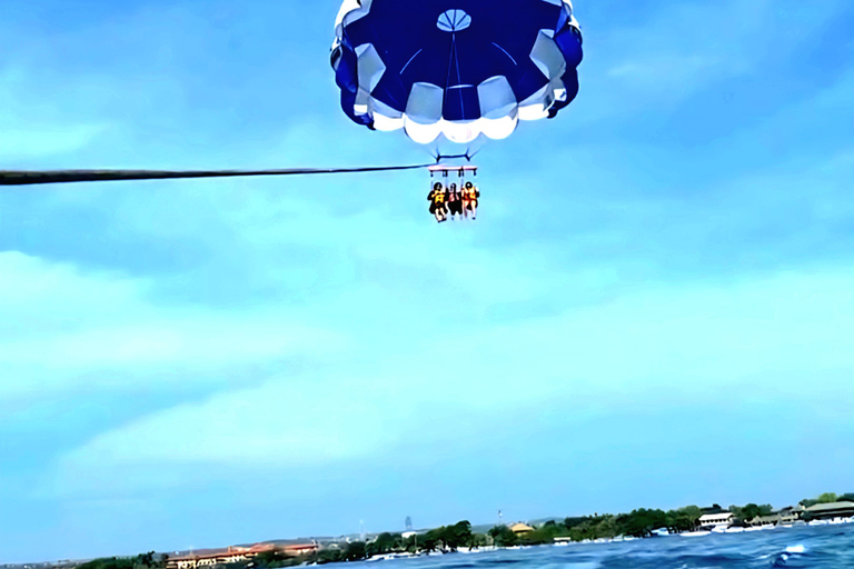Bali: Parasailing and Paragliding Adventure Combo Bali: Parasailing and Paragliding Adventure Combo