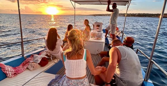 Santa Maria di Leuca: 3-Hour Boat Tour with Aperitif and Swimming Stops