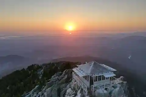 From Seattle: Mount Pilchuck Fire Lookout Hike