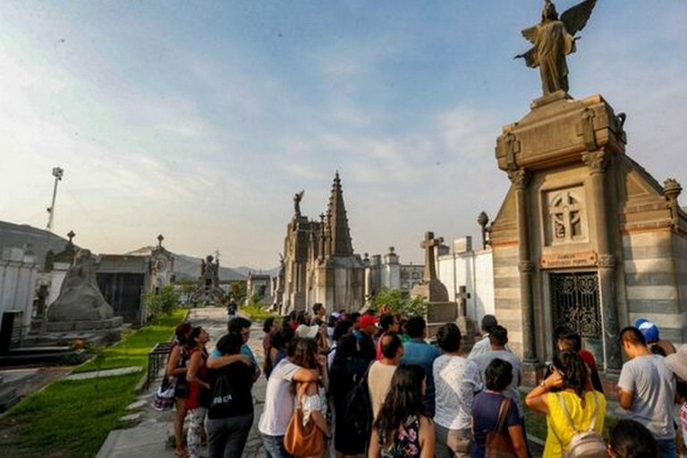 Tour serale del Presbítero Maestro - Cimitero del Terrore