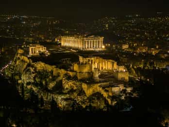 Athens and Piraeus: Private Night Tour