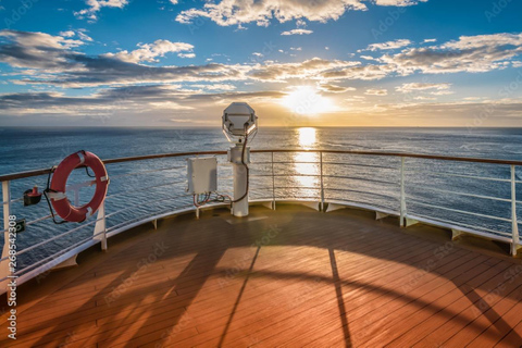 Baku: Caspian Sea Boat Tour with City Skyline Views Baku: Caspian Sea Sightseeing Cruise - Business Class