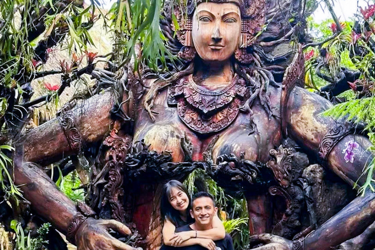 بالي: جولة في الجداريات التاريخية وحديقة الجنيات ومعبد كهف الخفافيش