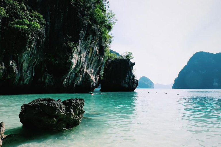 Krabi: Hong Eilanden Privé Longtail Boot TourKrabi: privérondvaart met longtailboot op Hong Islands