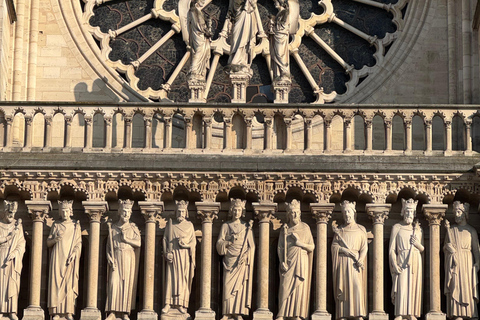 Paris: Notre-Dame Cathedral Guided Tour with Group Access