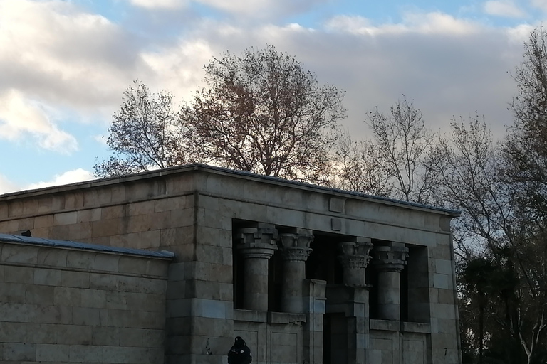 Visita guiada ao templo egípcio de Debod + passeio por Madrid de los Austrias