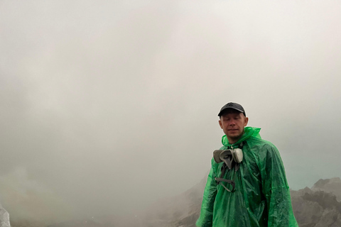 Yogyakarta: Borobudur, Bromo, & Ijen Tour to Bali Yogyakarta: Borobudur, Bromo, & Ijen Tour to Bali