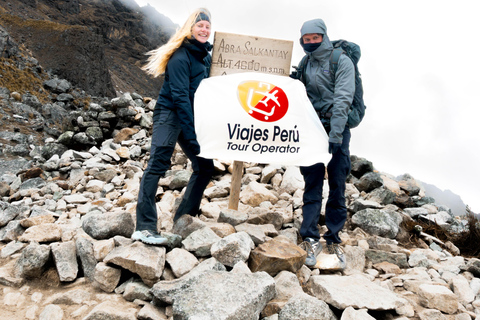 From Cusco: Private 2-Day Humantay Lake and Salkantay Pass