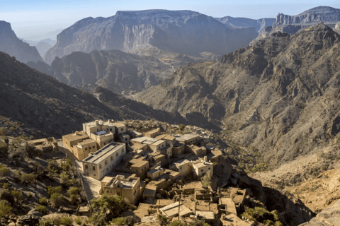 Muscat: Jabal Akhdar Sunset Tour with Picnic Lunch