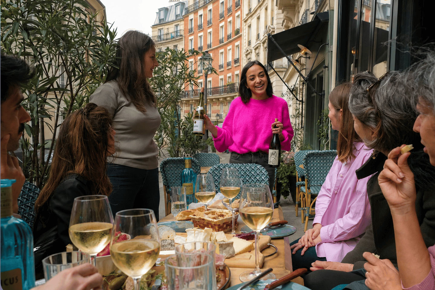 Paris: Montmartre Food Walking Tour & French Wine Tasting - Small-Group Food Tour (10 max)
