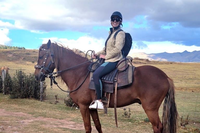Randonnée à cheval mystique à la découverte de Cusco d'une manière uniquedépart dans l'après-midi