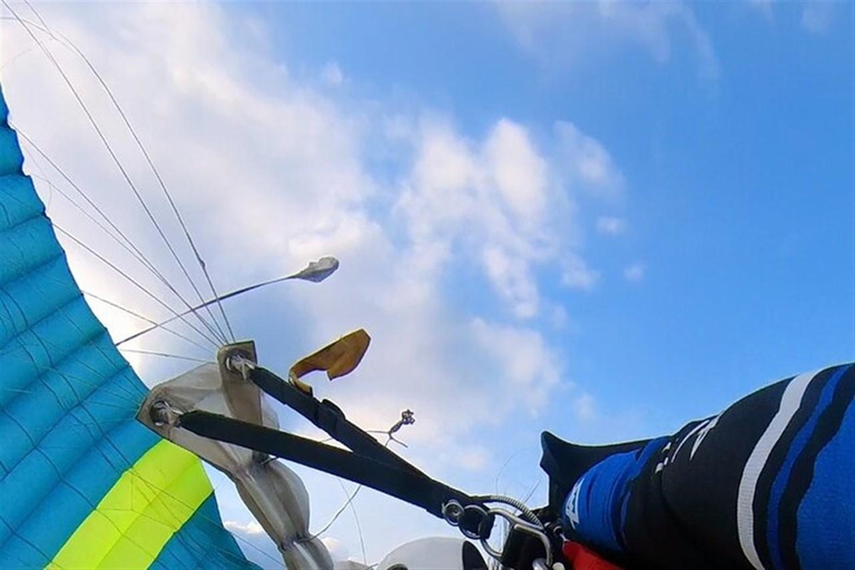 From Medellin: Spectacular Skydiving