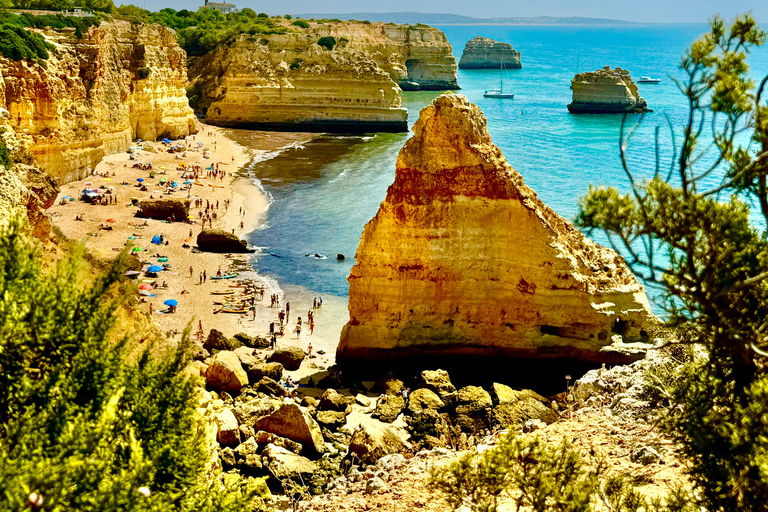 Depuis Lisbonne : Excursion d&#039;une journée en Algarve avec croisière dans les grottes de Benagil