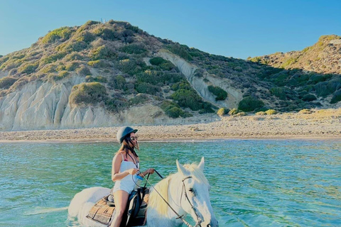 Zakynthos: Horse Riding Swimming Experience