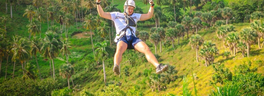 Punta Cana : Zipline, buggy, équitation et déjeuner