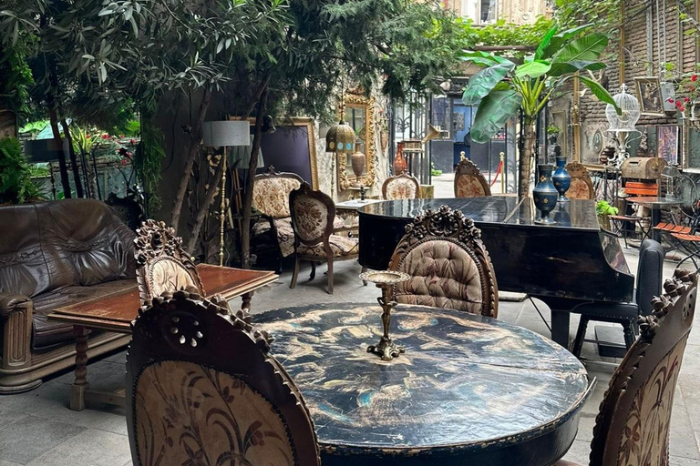 Tbilisi: Unforgettable Georgian Feast with Tamada and Music