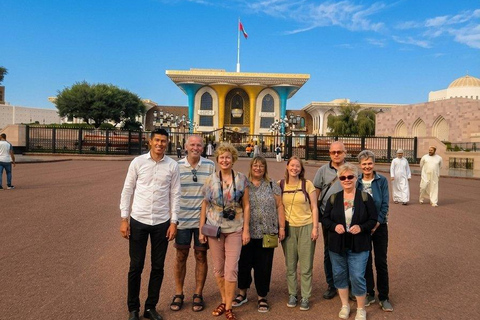 Muscat: Full-day Tour with Sunset Dhow Cruise & Local Lunch Full-Day Tour with German French Guide,Dhow Cruise and Lunch