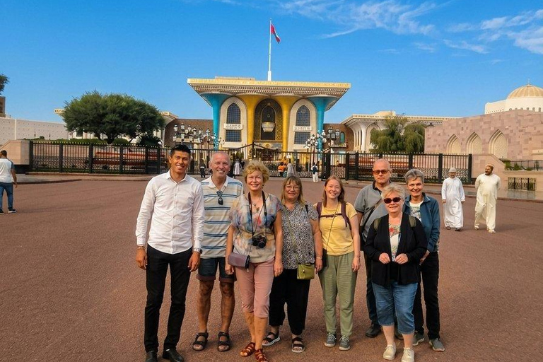 Muscat: Full-day Tour with Sunset Dhow Cruise & Local Lunch Full-Day Tour with German French Guide,Dhow Cruise and Lunch