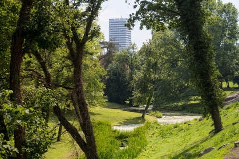 Frankfurt (Oder): Guided City Tours with Themed Specials Living Views: DDR Memories Tour with Actionbound App