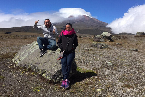 Von Quito aus: Tour zum Vulkan Cotopaxi und zur Lagune Limpiopungo