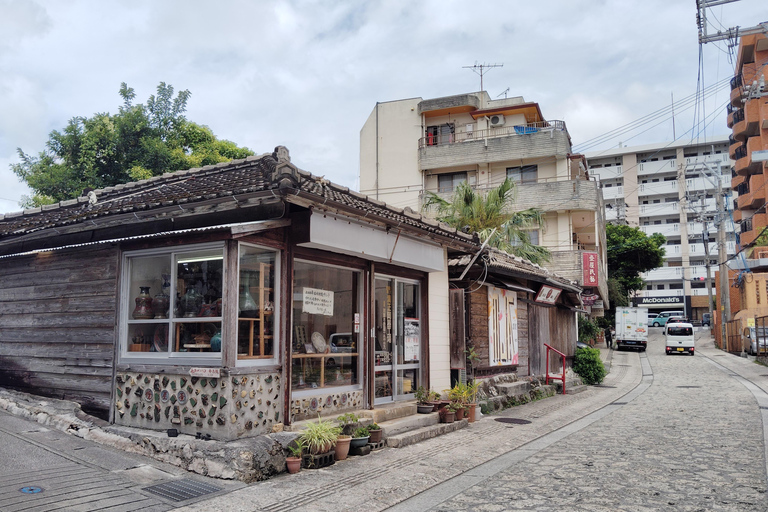 Naha: Yachimun Pottery and Local Crafts in Tsuboya Tour