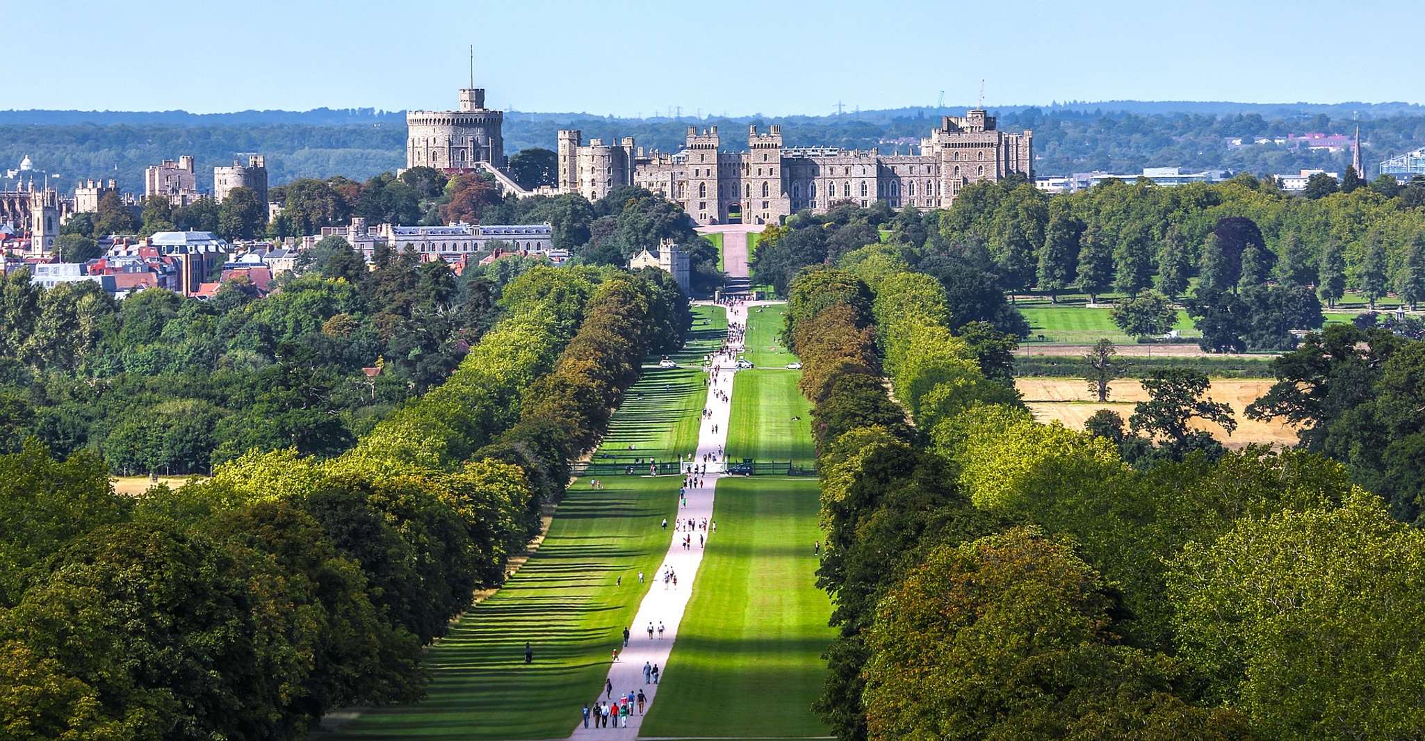 Royal Windsor Castle Tour Private including tickets - Housity