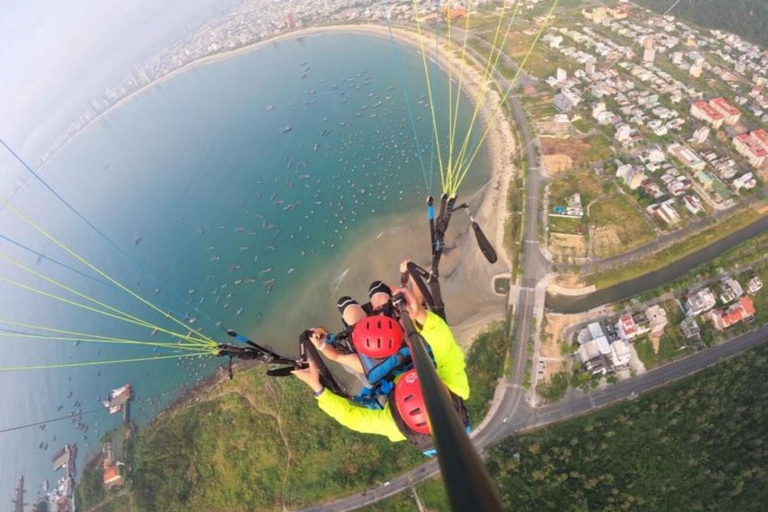 Da Nang : Parapente à la montagne des singes