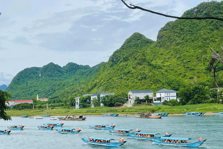Phong Nha/Dong Hoi to Hue: Vinh Moc Tunnels & DMZ