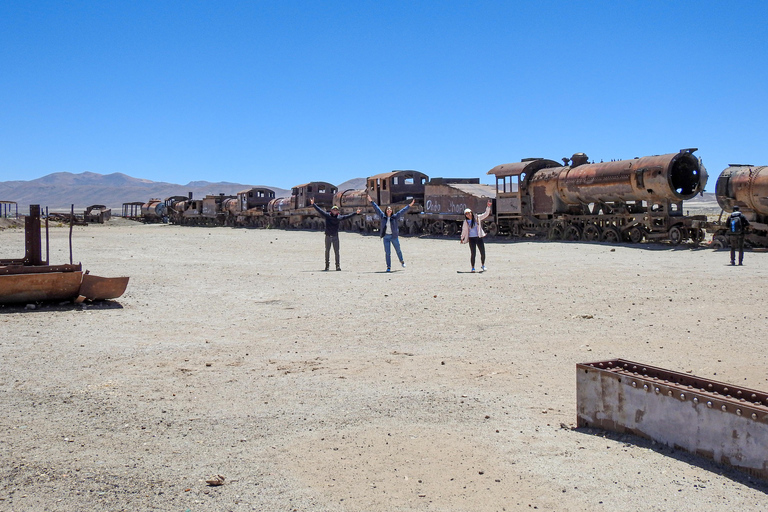 Uyuni: 1-Day Salt Flats, Giant Cacti & Sunset Adventure SPANISH TOUR