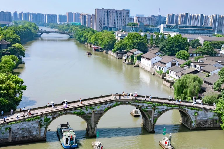Hangzhou: Ancient to Future Private Day Tour with Boat Ride