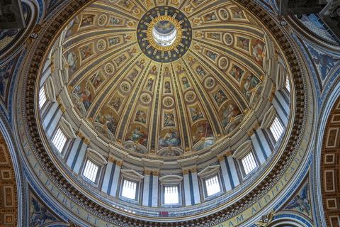 Rome: St. Peter’s Basilica & Underground Tombs Tour Group Tour in French