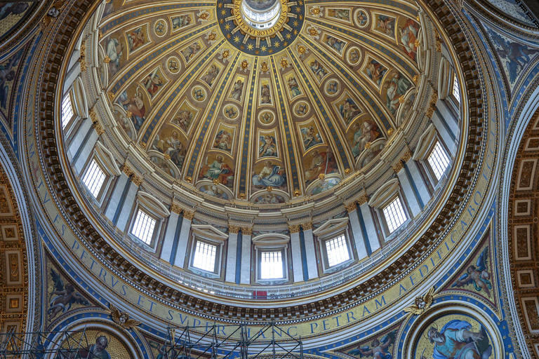 Rome: St. Peter’s Basilica & Underground Tombs Tour Group Tour in French