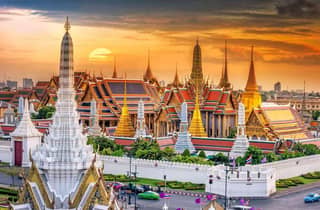 Bangkok: Die Wandmalereien des Großen Palastes und die geheime Geschichte des Königshauses