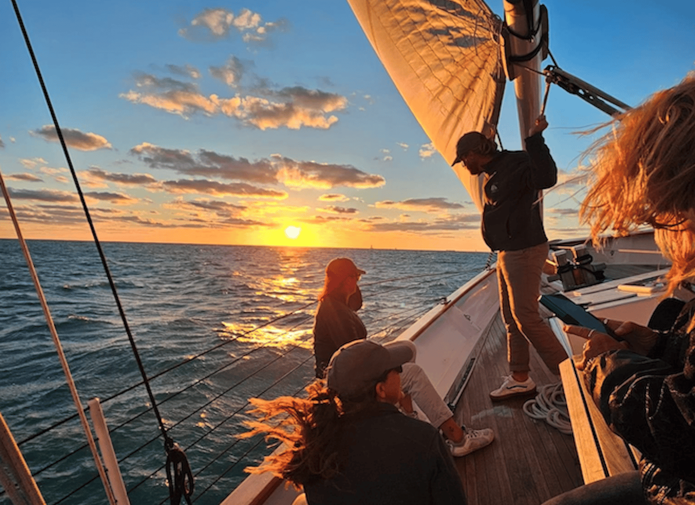 Key West: Solnedgangssejlads med skonnert med mad og drikke