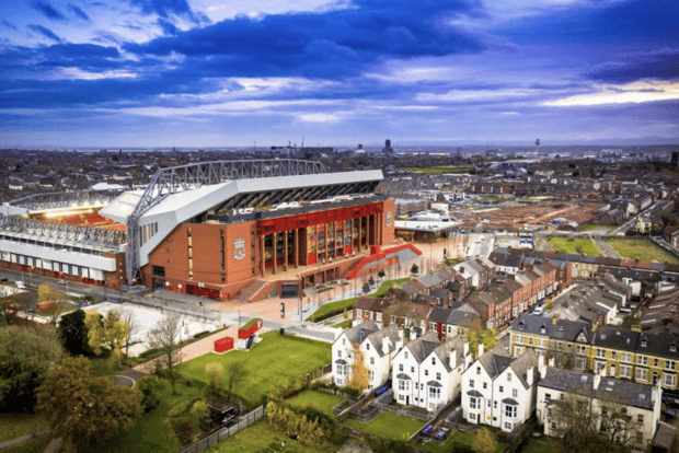 Liverpool: Tour dell'esperienza di Anfield con cibo e bevande