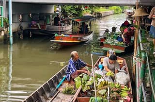 Private Kanaltour in Bangkok zum Schwimmenden Markt & Großen Buddha