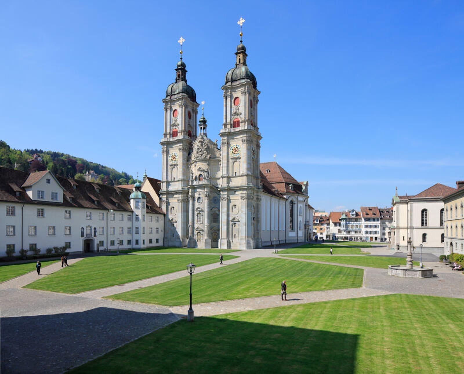 Ab Zürich: St. Galler Stiftskirche und Appenzeller Kulturerbe
